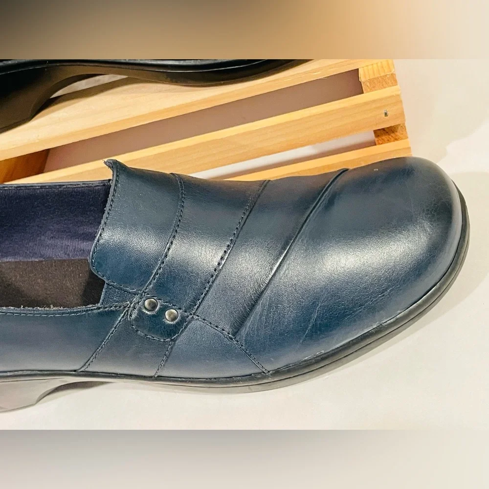Clarks “May Marigold” Navy Banded Studded Genuine Leather Slip On Loafers